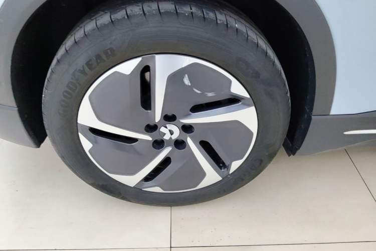 Used Nio EC6 2023 75 kWh Right Rear Wheel Hub