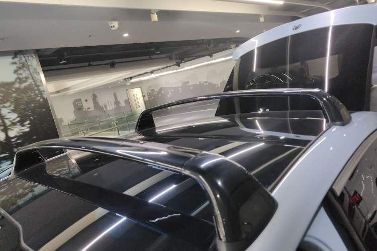 Used Nio EC6 2023 75 kWh Roof