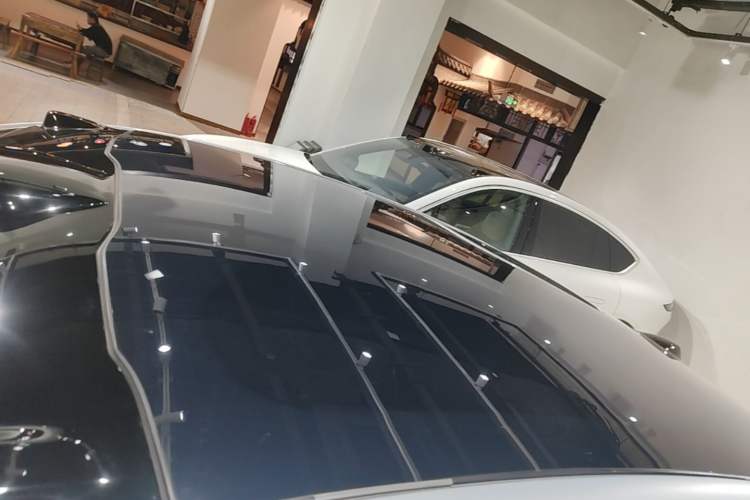 Used Nio EC6 2023 75 kWh Roof