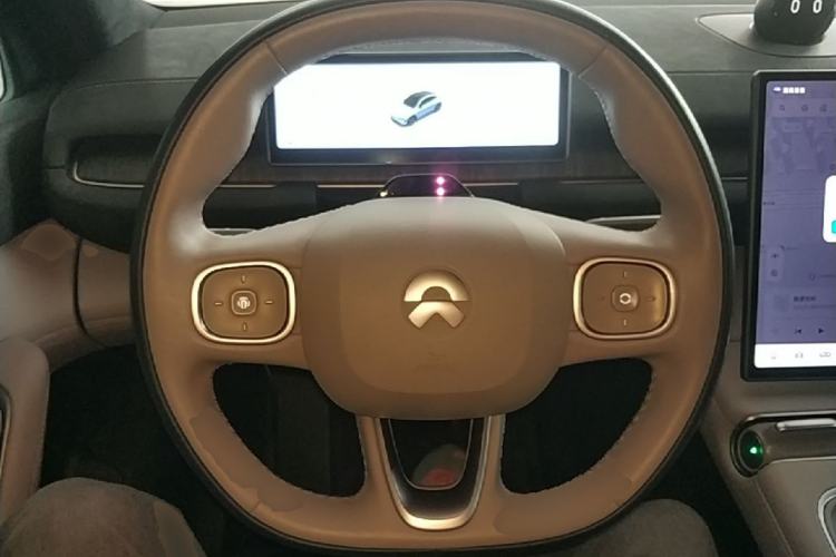 Used Nio EC6 2023 75 kWh Steering Wheel