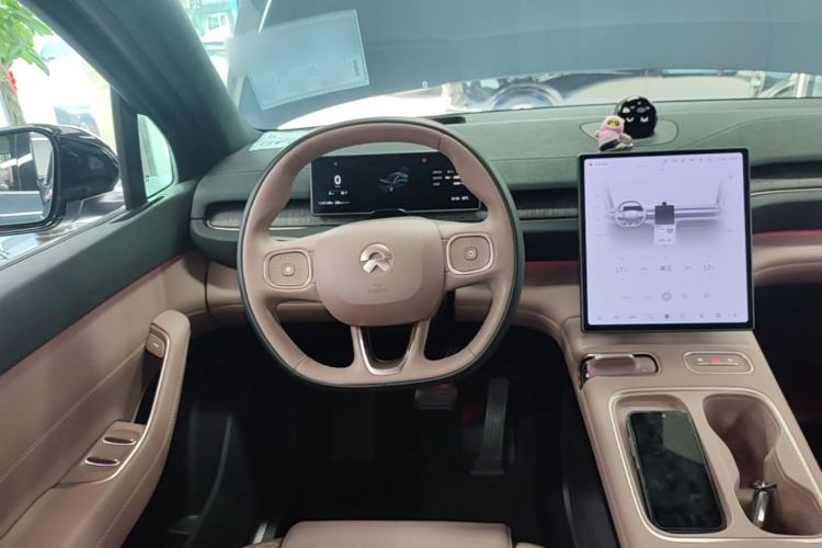 Used Nio EC6 2023 75 kWh Steering Wheel