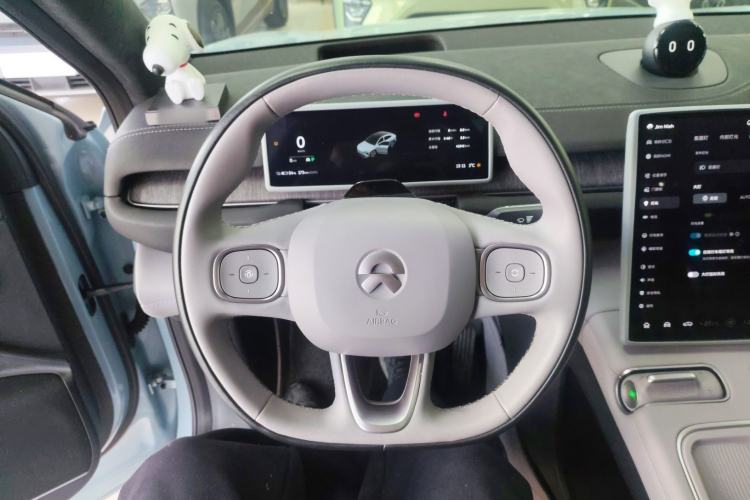 Used Nio EC6 2023 75 kWh Steering Wheel