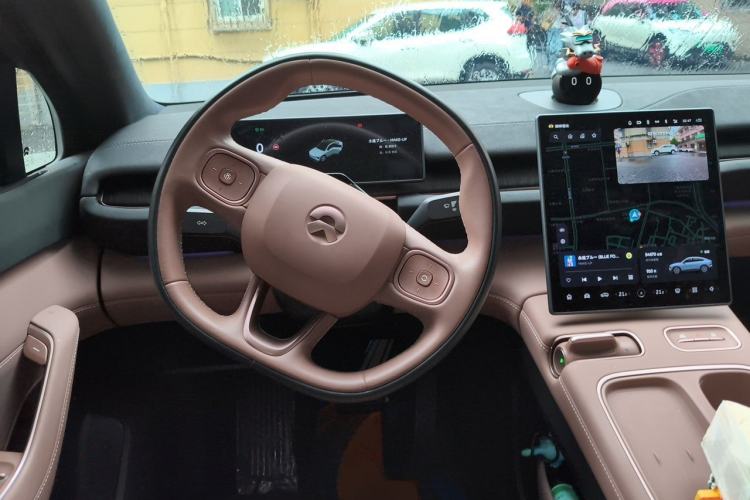 Used Nio EC6 2023 75 kWh Steering Wheel