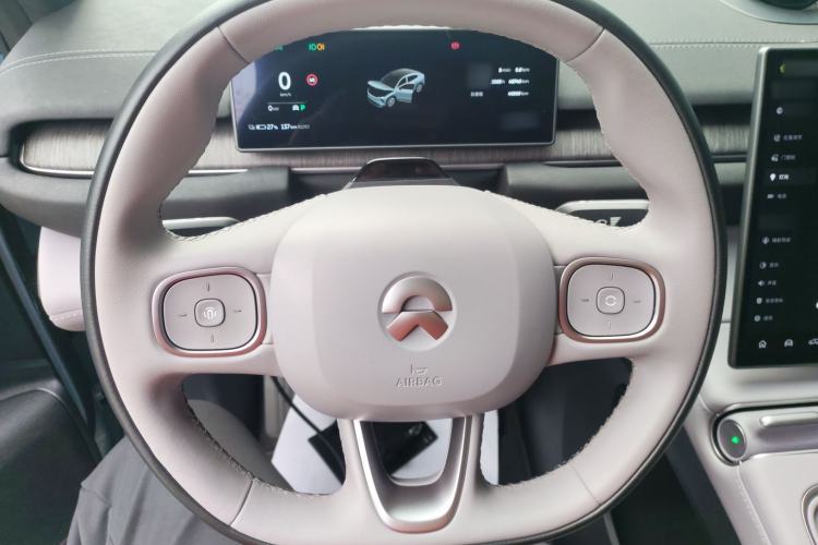Used Nio EC6 2023 75 kWh Steering Wheel
