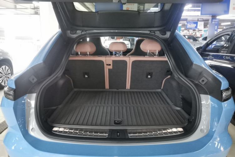 Used Nio EC6 2023 75 kWh Trunk