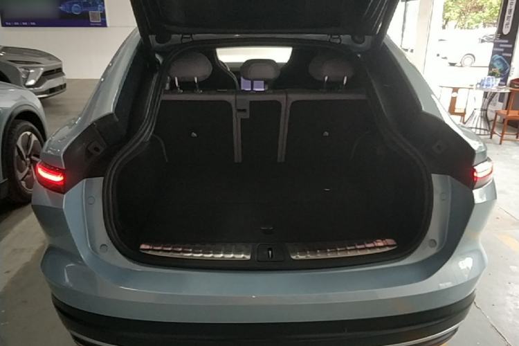 Used Nio EC6 2023 75 kWh Trunk