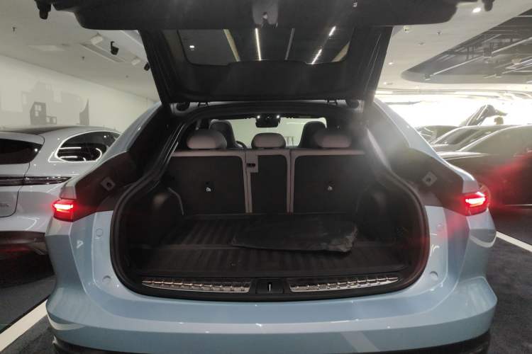 Used Nio EC6 2023 75 kWh Trunk