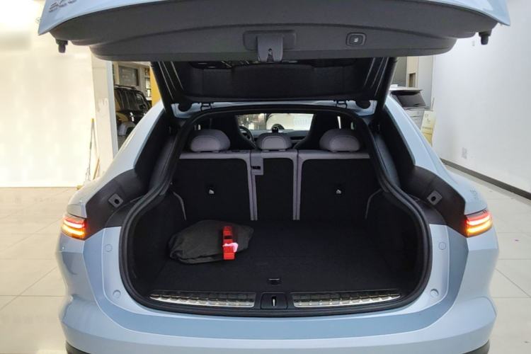 Used Nio EC6 2023 75 kWh Trunk
