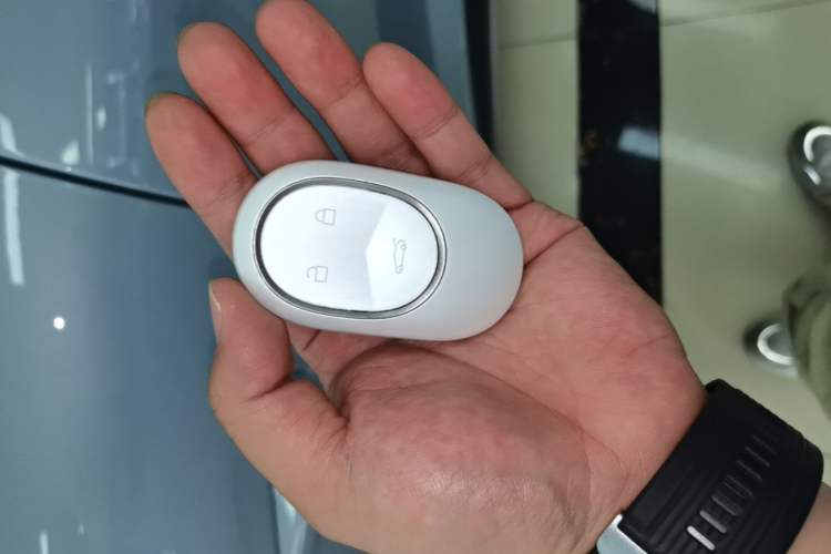 Used Nio EC6 2023 75 kWh Vehicle Key