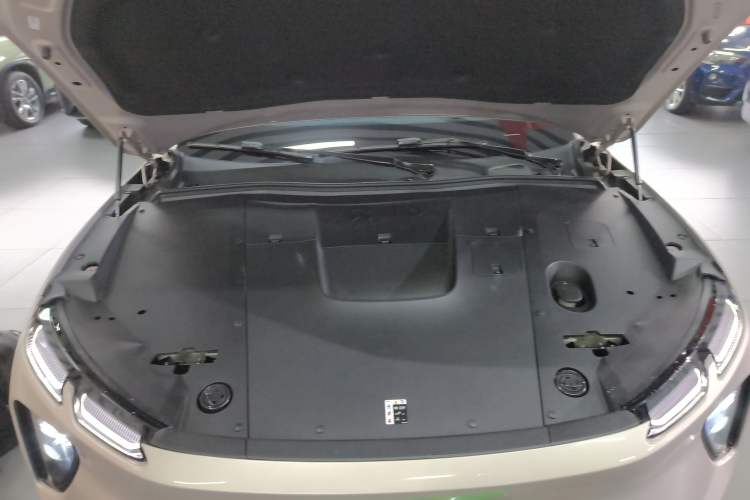 Used Nio EC6 2023 75 kWh Engine Bay