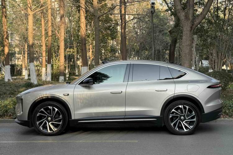 Used Nio EC6 2023 75 kWh Exterior 5