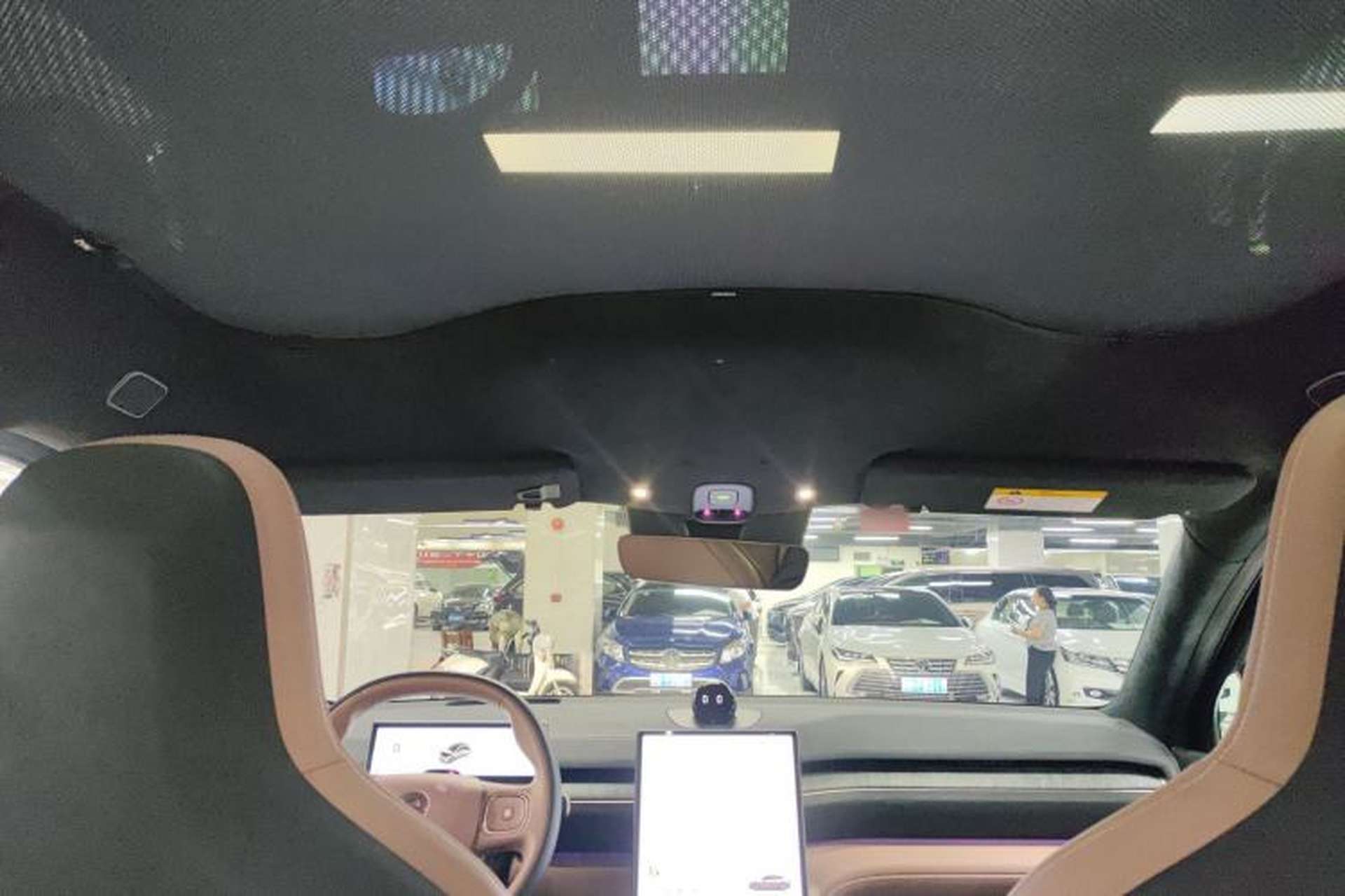 Used Nio EC6 2023 75 kWh Headliner