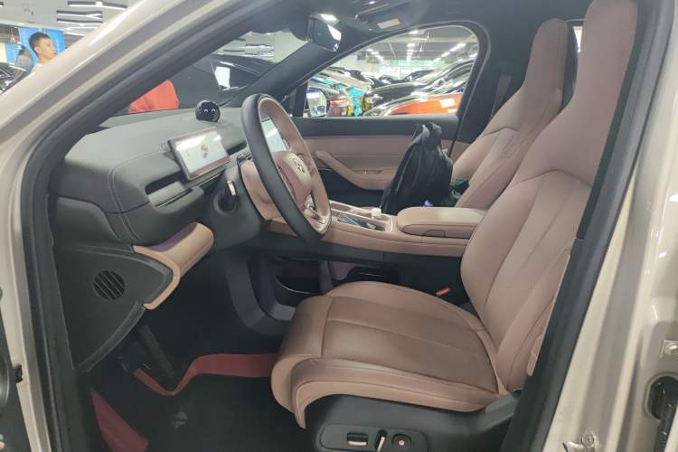 Used Nio EC6 2023 75 kWh Left Front Seat