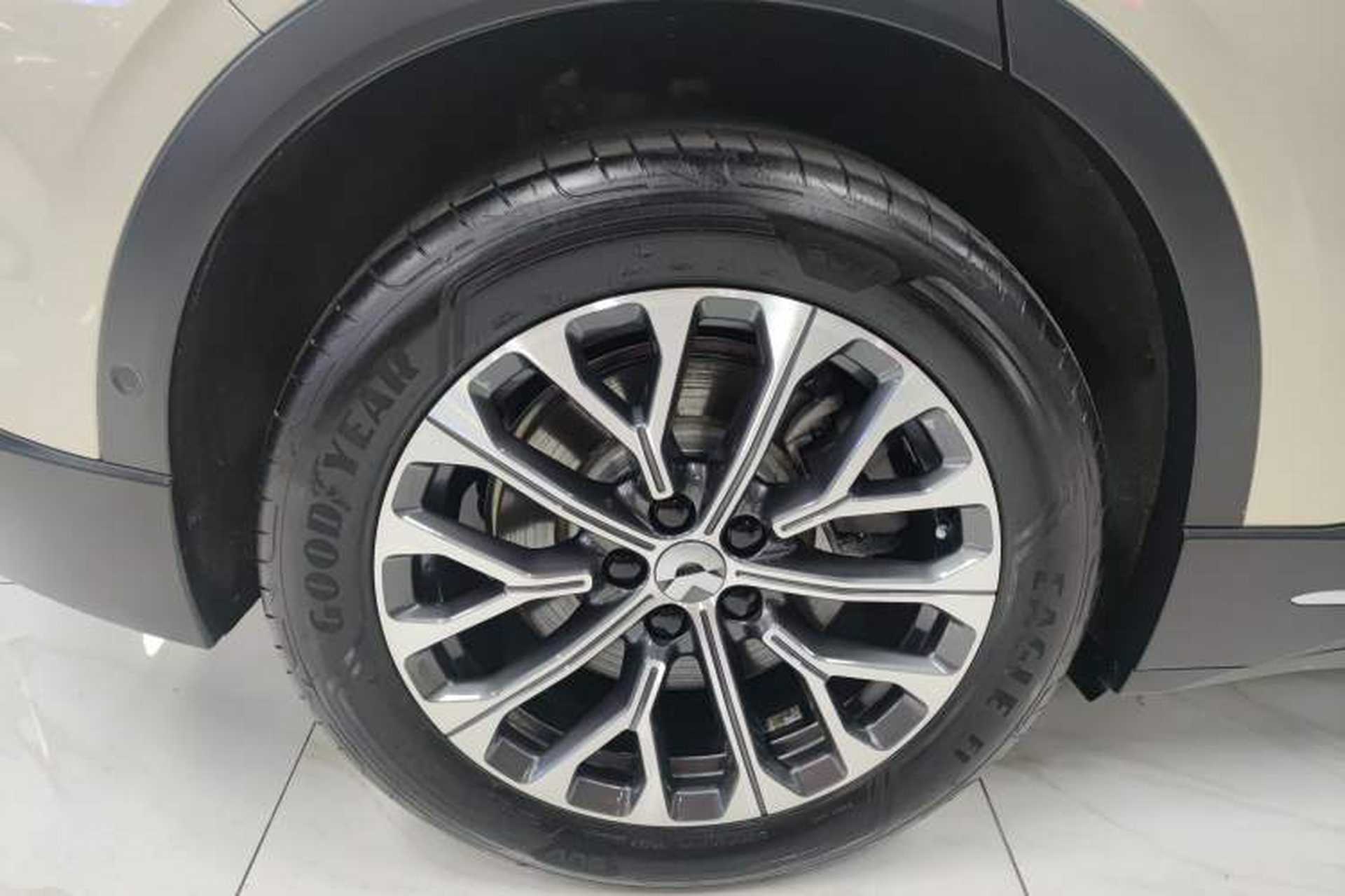 Used Nio EC6 2023 75 kWh Right Rear Wheel Hub