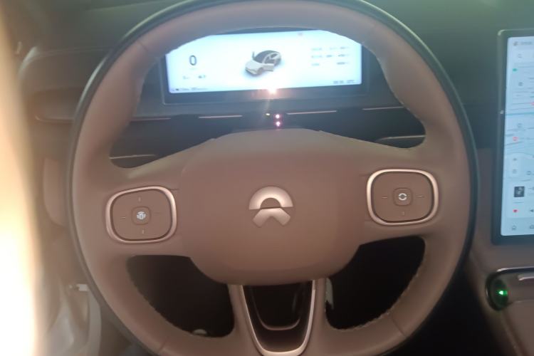 Used Nio EC6 2023 75 kWh Steering Wheel