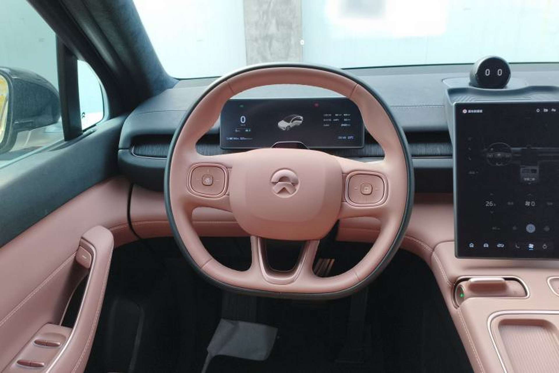 Used Nio EC6 2023 75 kWh Steering Wheel