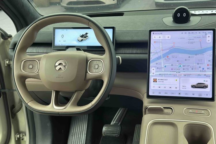 Used Nio EC6 2023 75 kWh Steering Wheel