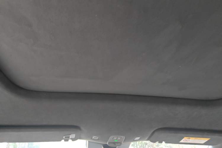 Used Nio EC6 2023 75 kWh Headliner