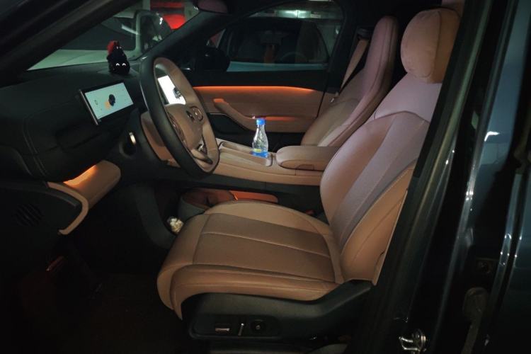 Used Nio EC6 2023 75 kWh Left Front Seat
