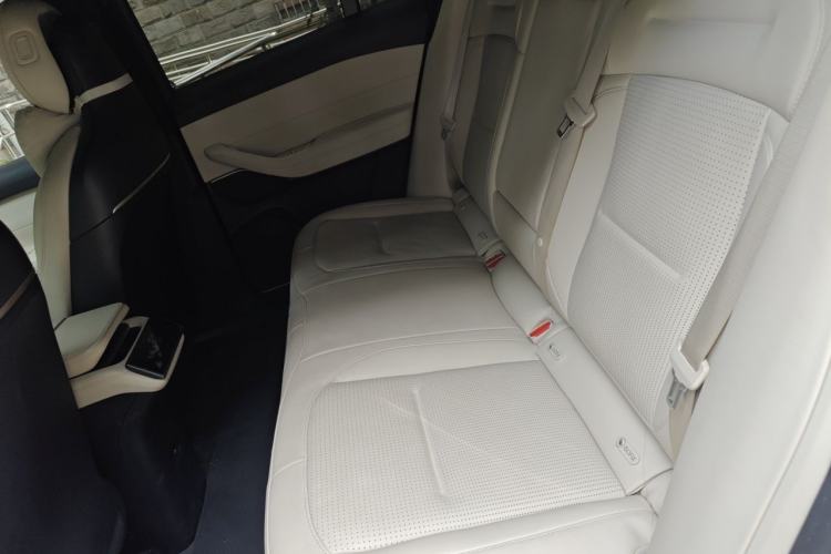Used Nio EC6 2023 75 kWh Left Rear Seat