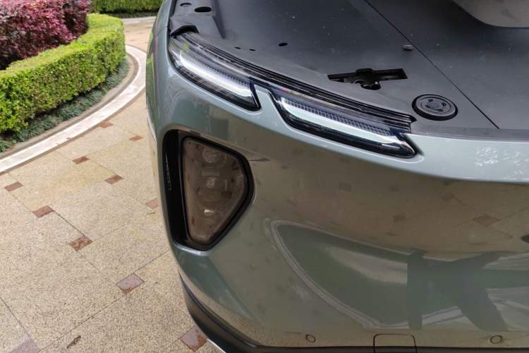 Used Nio EC6 2023 75 kWh Right Front Headlight