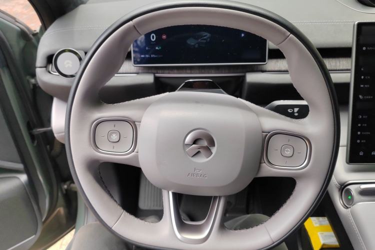 Used Nio EC6 2023 75 kWh Steering Wheel