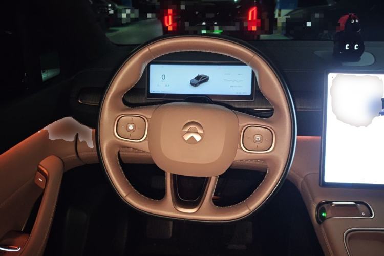 Used Nio EC6 2023 75 kWh Steering Wheel