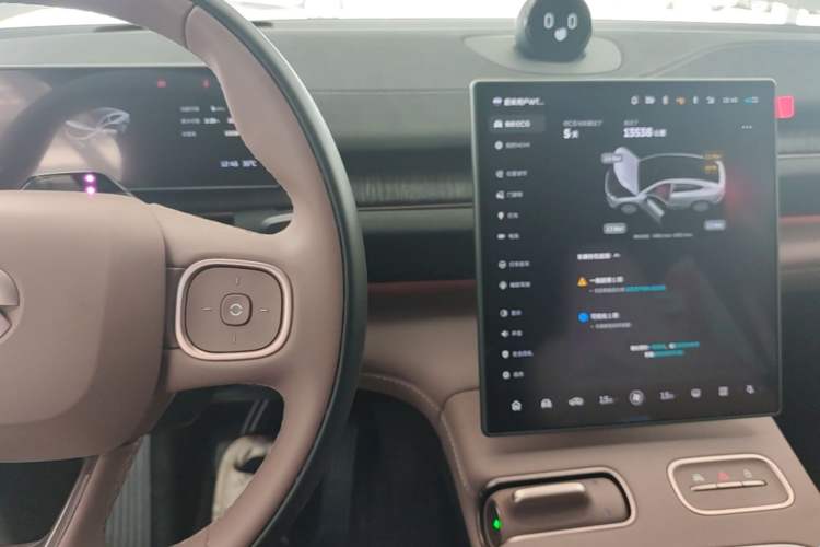 Used Nio EC6 2023 75 kWh Audio And AC Panel