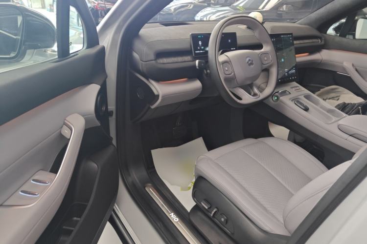 Used Nio EC6 2023 75 kWh Driver Seat