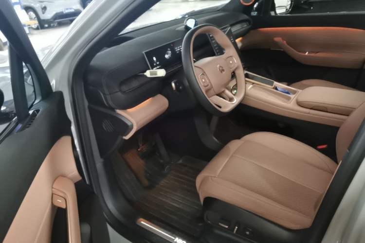 Used Nio EC6 2023 75 kWh Driver Seat