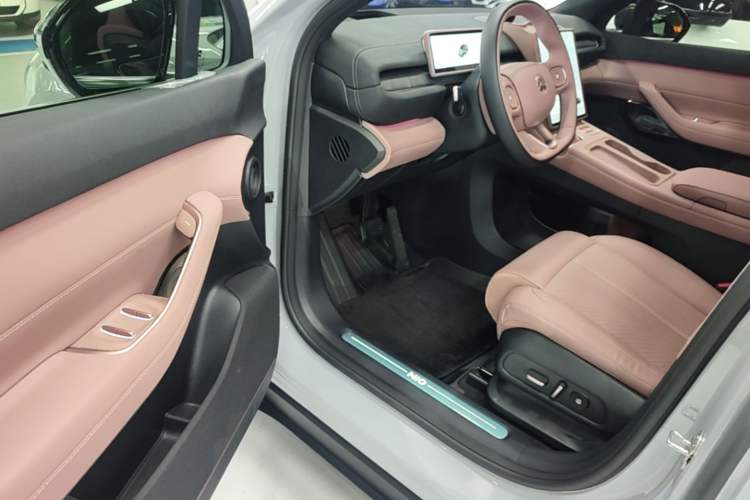Used Nio EC6 2023 75 kWh Driver Seat