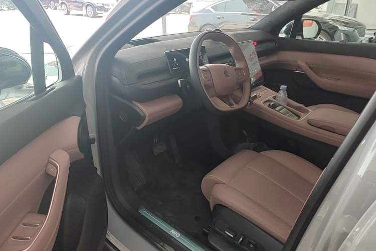 Used Nio EC6 2023 75 kWh Driver Seat