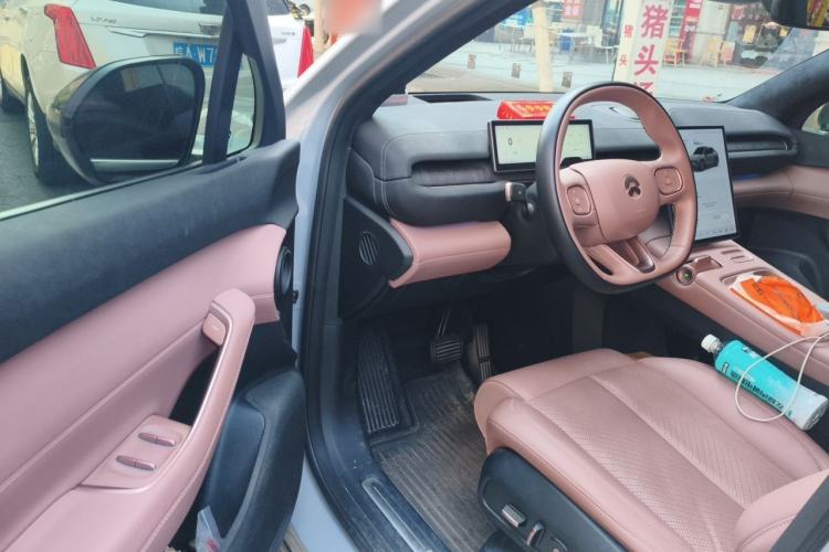 Used Nio EC6 2023 75 kWh Driver Seat