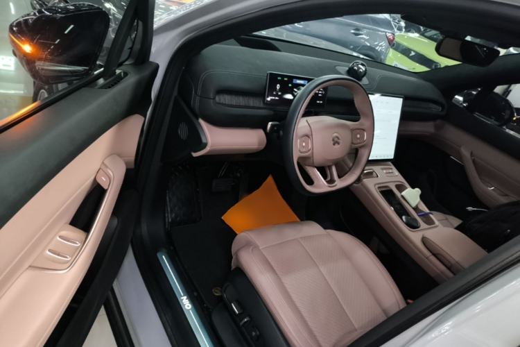 Used Nio EC6 2023 75 kWh Driver Seat