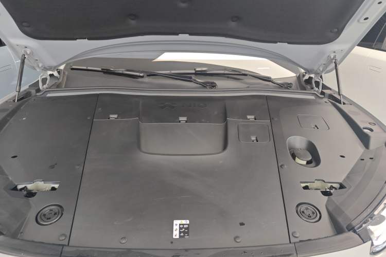 Used Nio EC6 2023 75 kWh Engine Bay