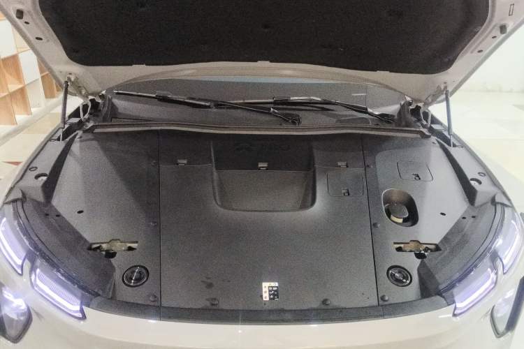 Used Nio EC6 2023 75 kWh Engine Bay