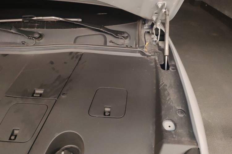 Used Nio EC6 2023 100kWh Engine Bay Left