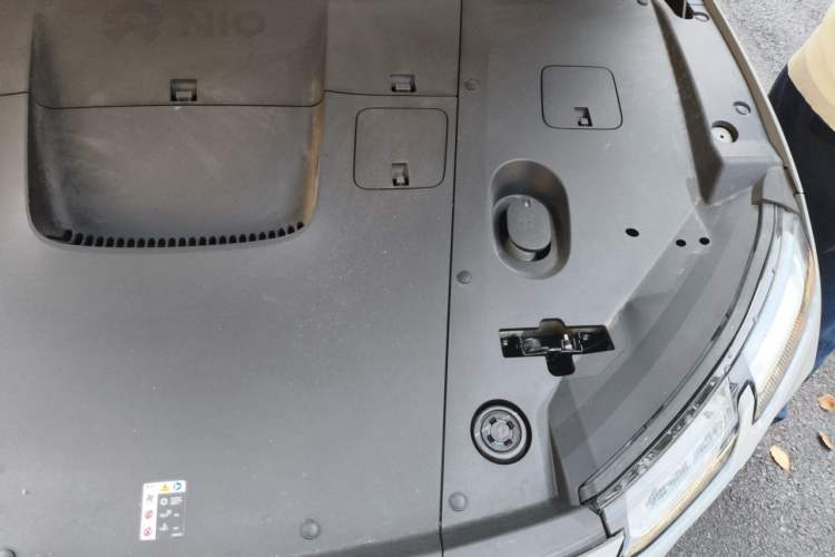 Used Nio EC6 2023 75 kWh Engine Bay Left