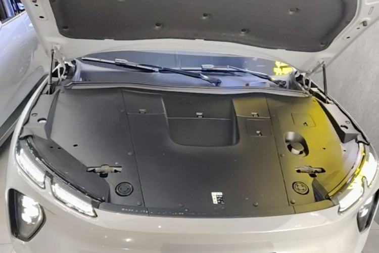 Used Nio EC6 2023 75 kWh Engine Bay