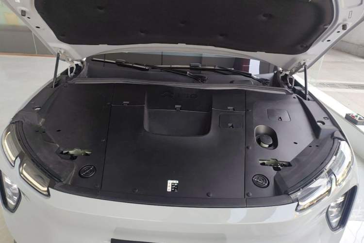 Used Nio EC6 2023 75 kWh Engine Bay