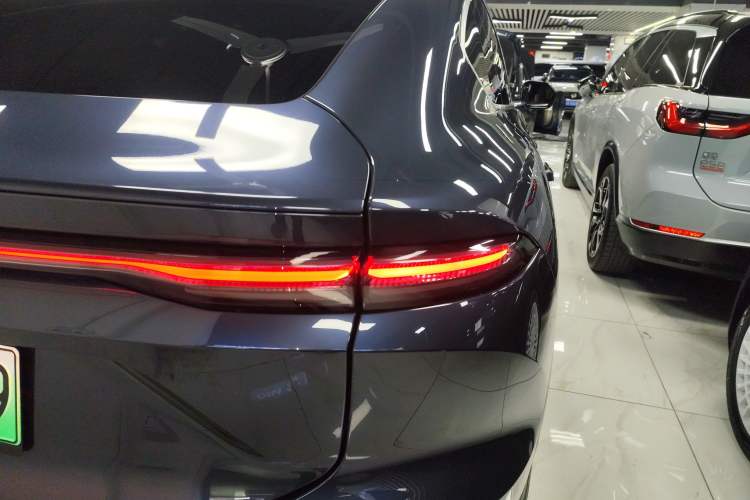 Used Nio EC6 2023 75 kWh Exterior 3