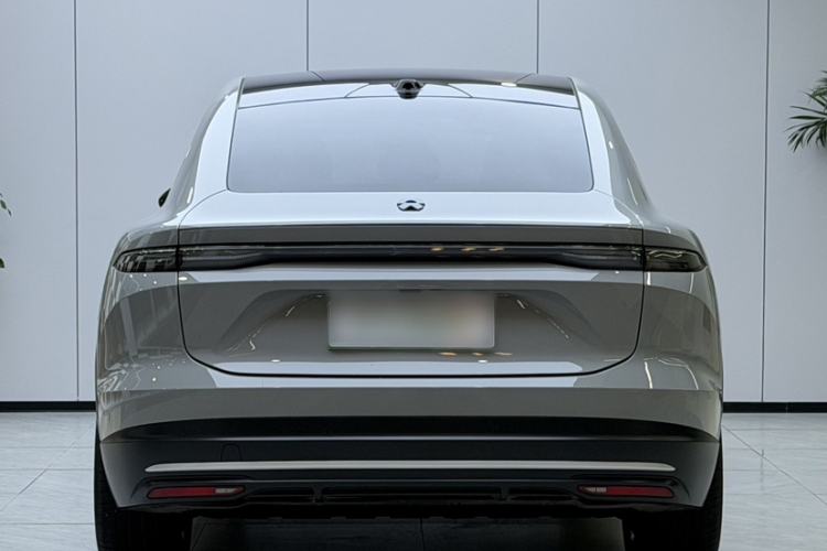 Used Nio EC6 2023 75 kWh Exterior 4