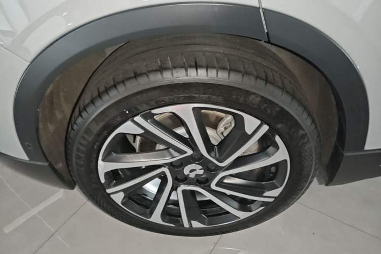 Used Nio EC6 2023 75 kWh Exterior 5