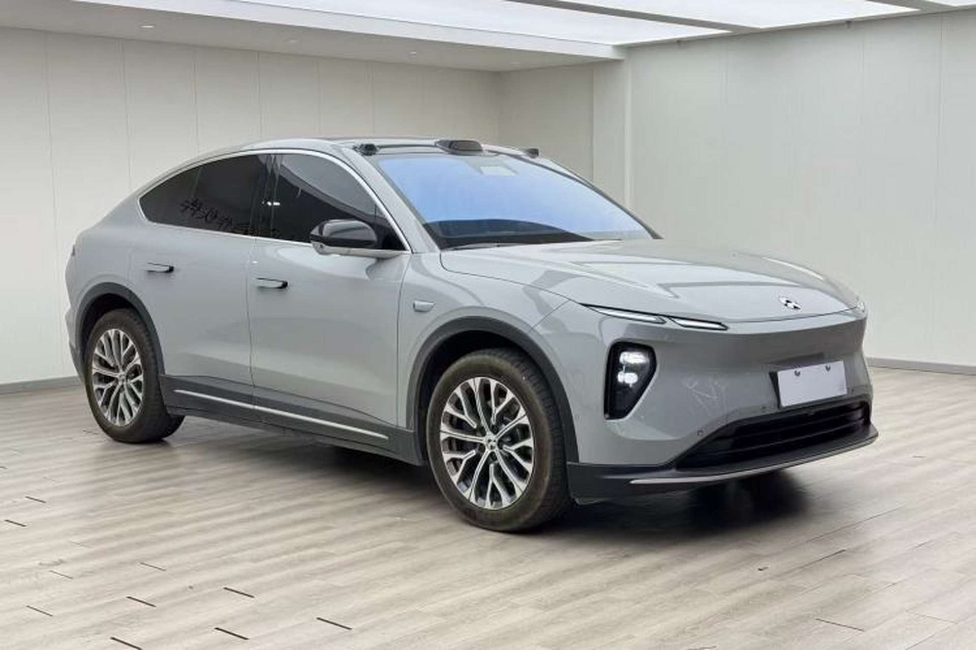 Used Nio EC6 2023 75 kWh Front Right 45 Deg