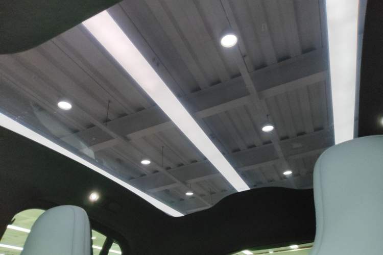Used Nio EC6 2023 75 kWh Headliner