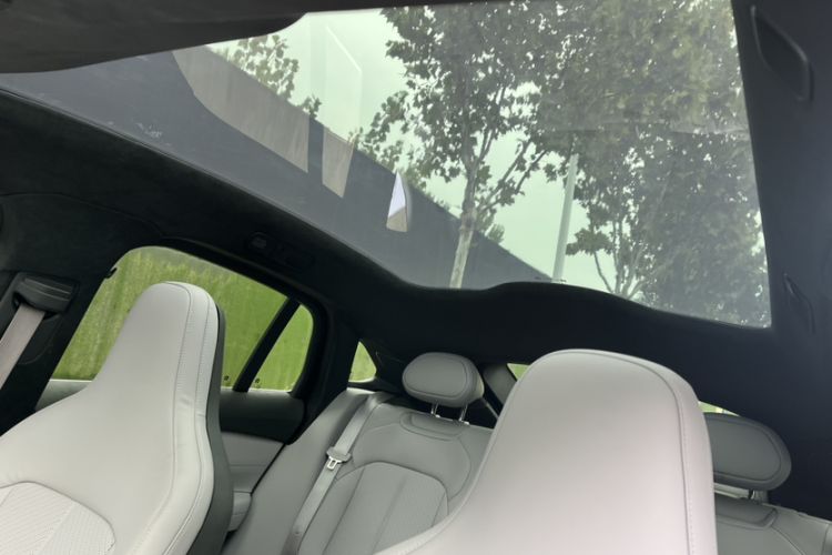 Used Nio EC6 2023 75 kWh Headliner