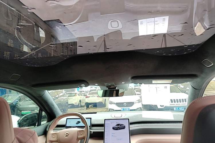 Used Nio EC6 2023 75 kWh Headliner