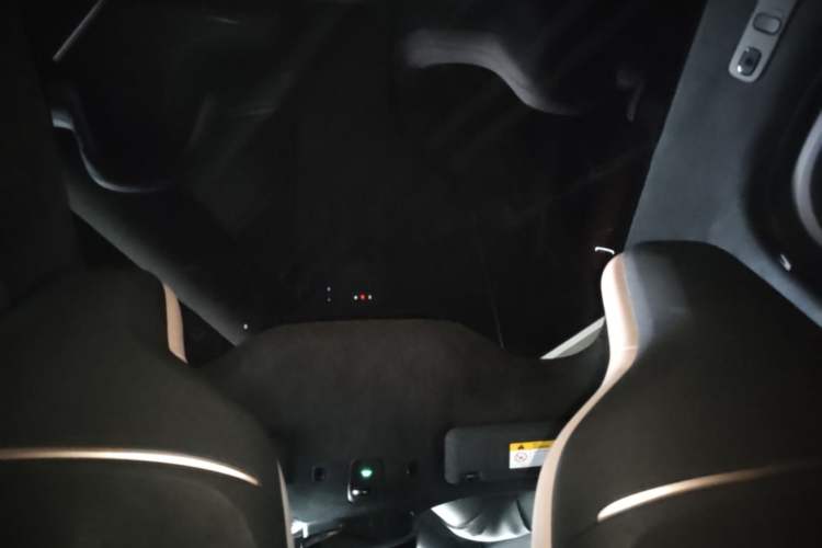 Used Nio EC6 2023 75 kWh Headliner