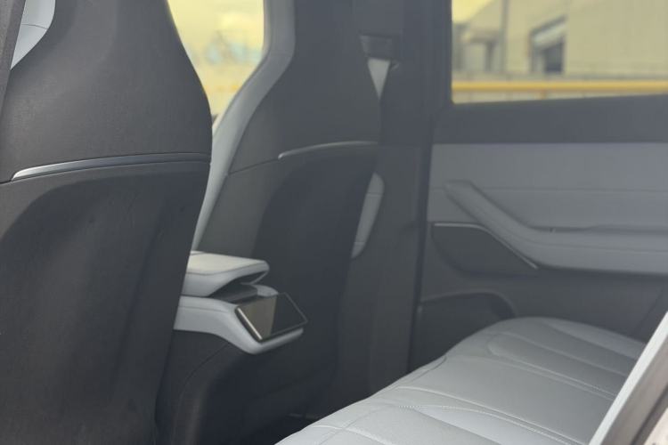 Used Nio EC6 2023 75 kWh Interior 7