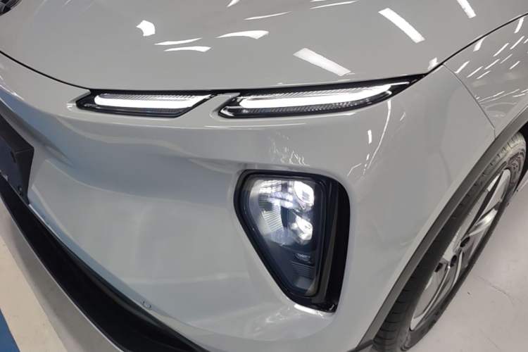 Used Nio EC6 2023 75 kWh Left Front Headlight